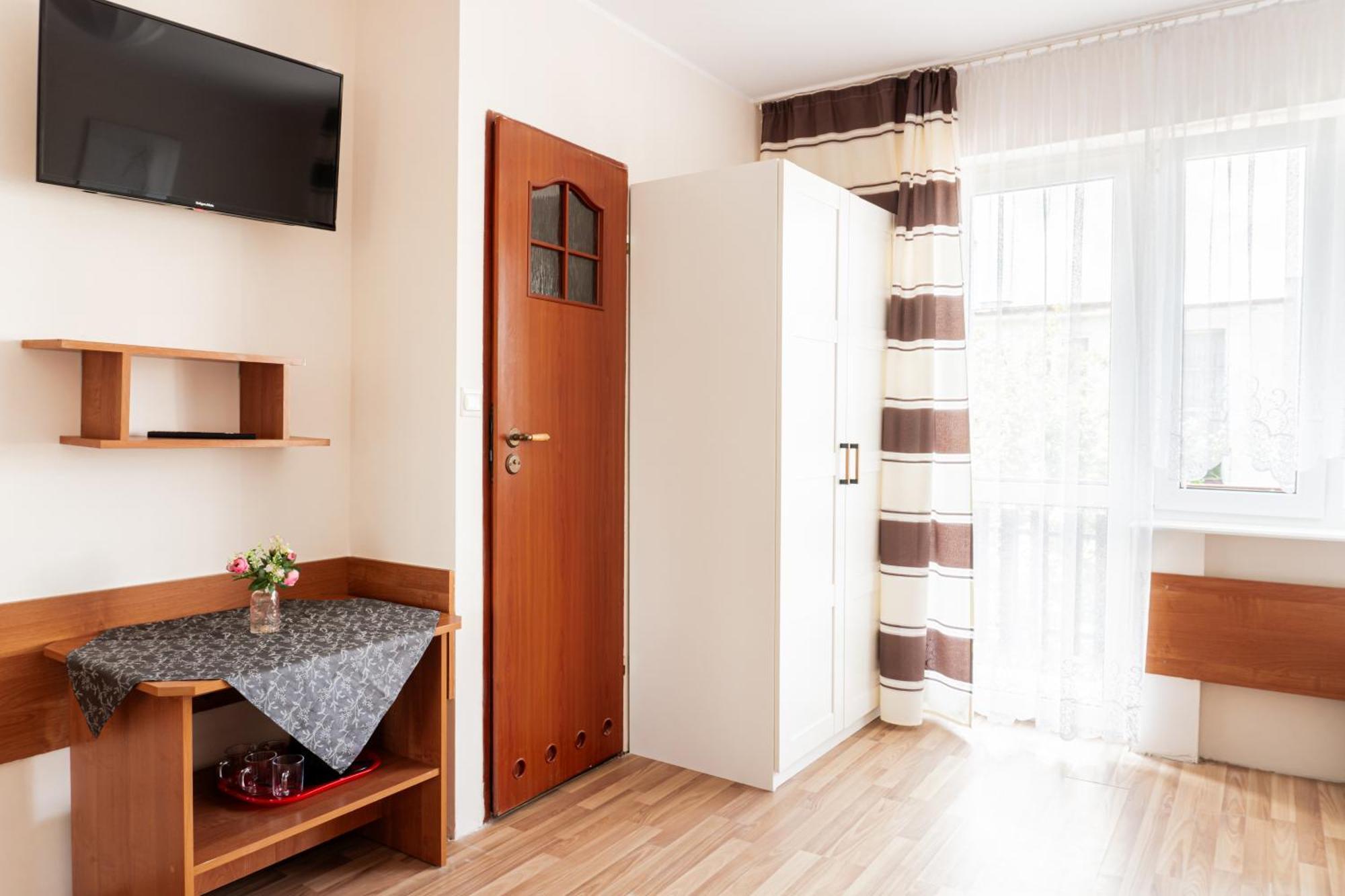 אוסטרובו Pokoje Goscinne Raf-Tur - Sala Zabaw, Grill - Idealny Dla Rodzin Z Dziecmi מראה חיצוני תמונה