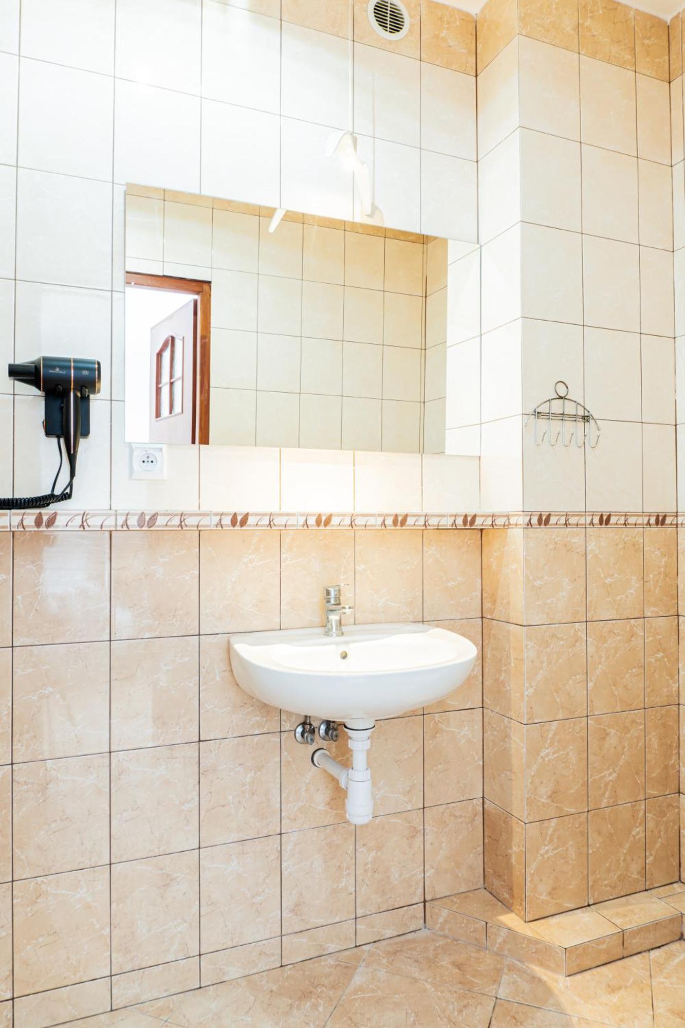 אוסטרובו Pokoje Goscinne Raf-Tur - Sala Zabaw, Grill - Idealny Dla Rodzin Z Dziecmi מראה חיצוני תמונה